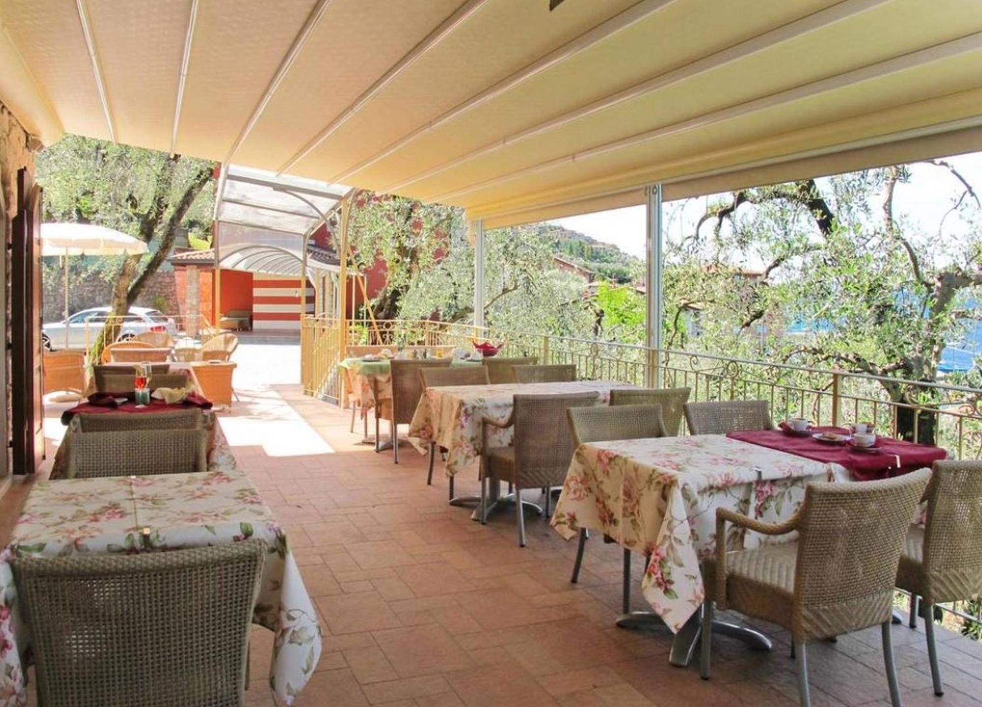 Residence Casa Maria อัสเซนซา ดิ เบรนโซเน ภายนอก รูปภาพ